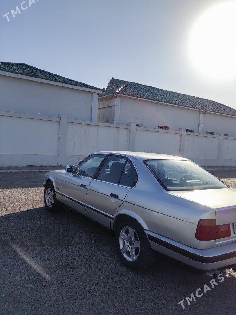 BMW 525 1992 - 50 000 TMT - Мургап - img 4