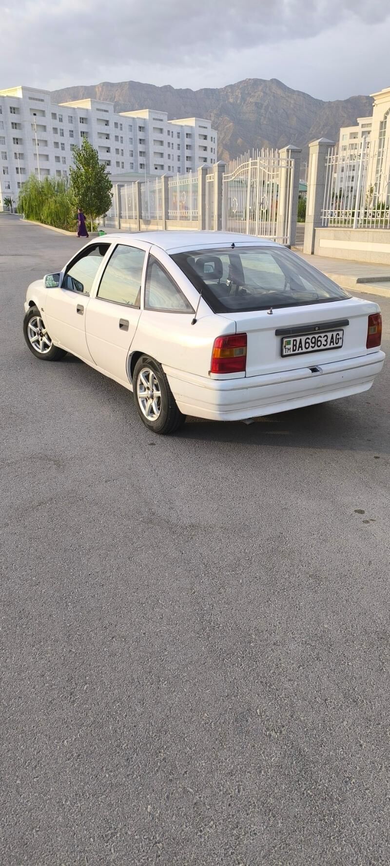 Opel Vectra 1991 - 28 000 TMT - Бузмеин - img 6
