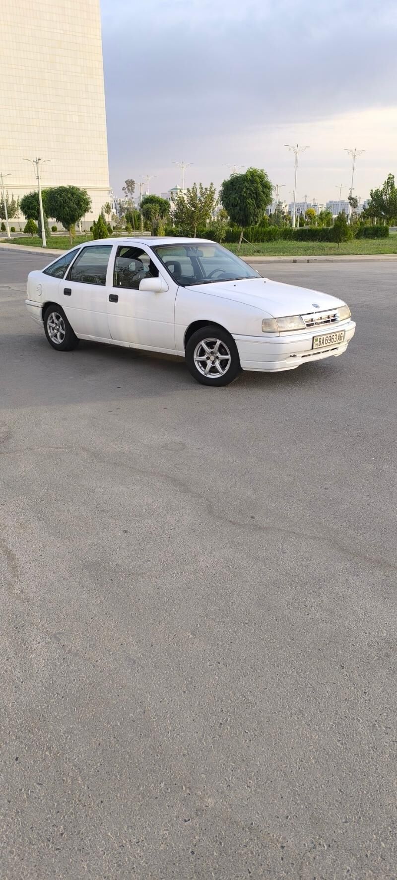 Opel Vectra 1991 - 28 000 TMT - Бузмеин - img 5
