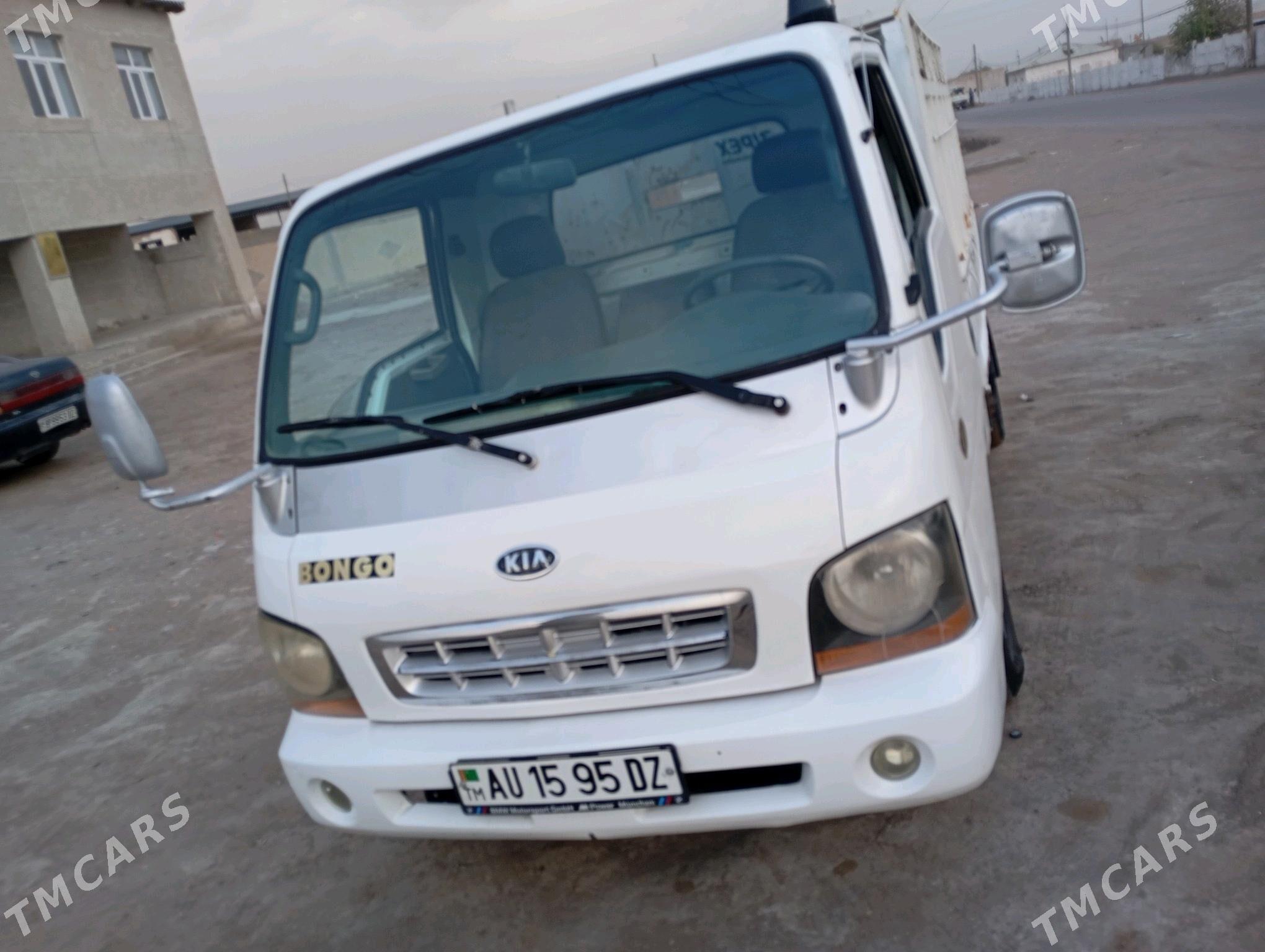Kia Bongo 2003 - 90 000 TMT - Гурбансолтан Едже - img 3