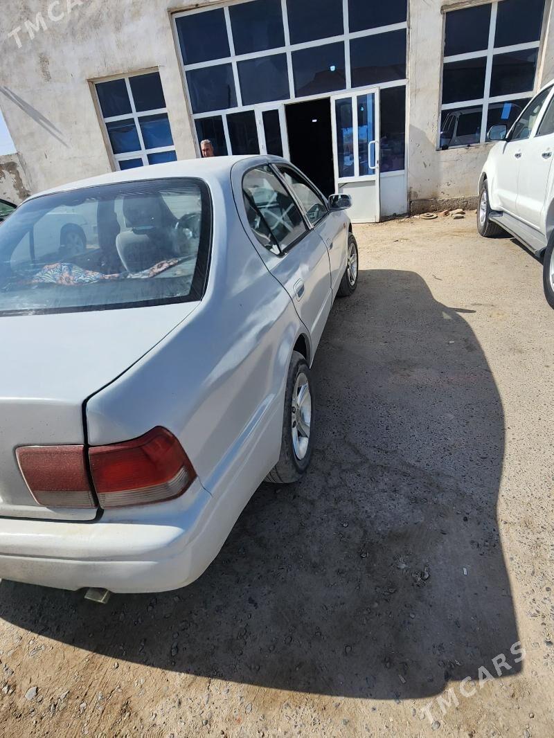 Toyota Vista 1995 - 55 000 TMT - Мары - img 3