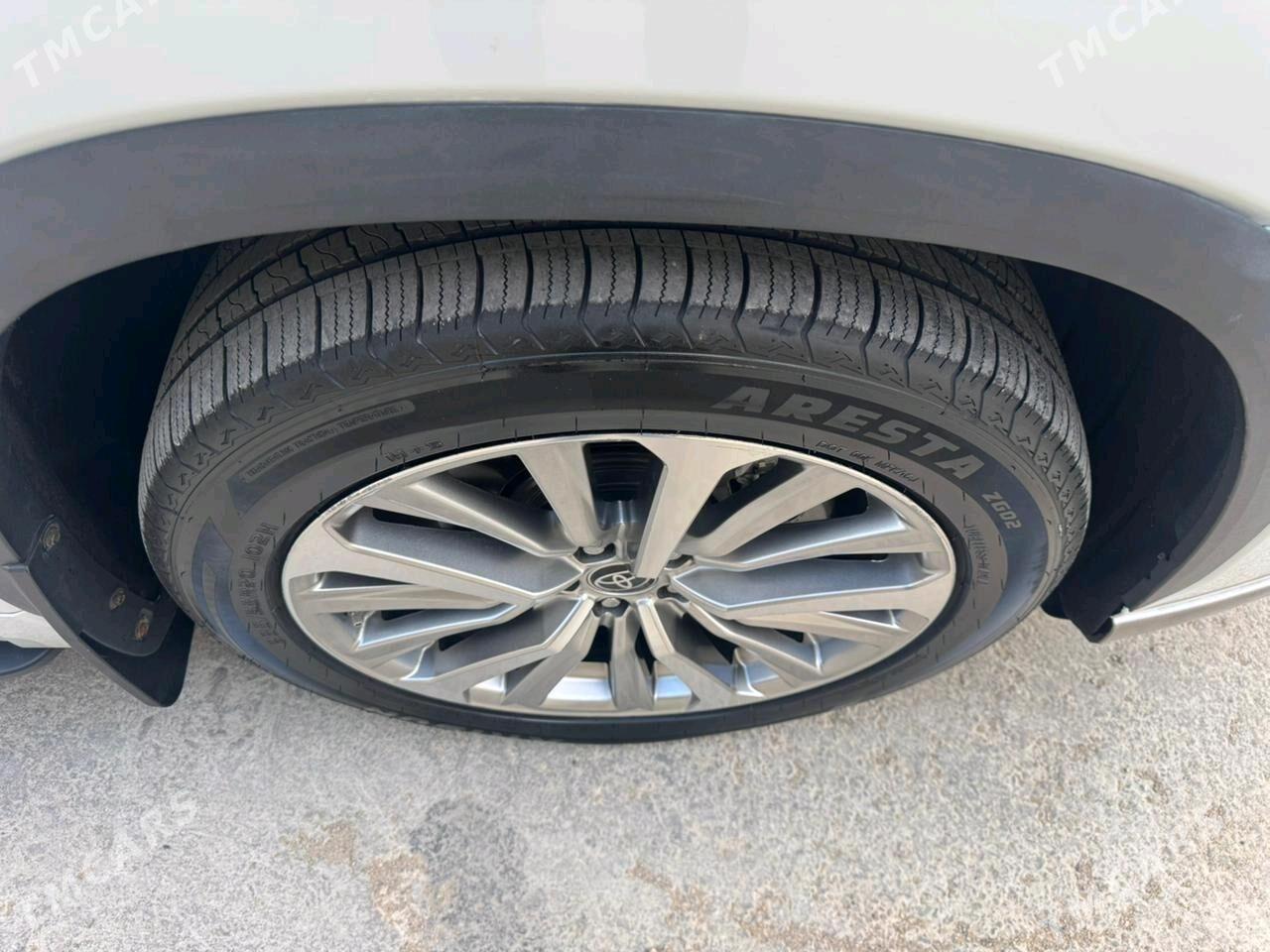Toyota Highlander 2022 - 550 000 TMT - Балканабат - img 10