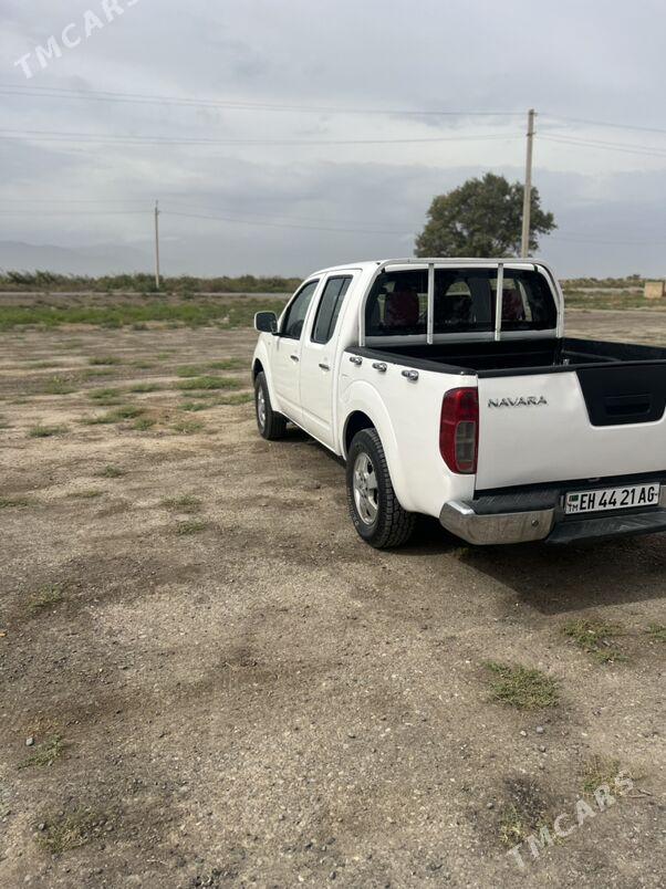 Nissan Navara 2010 - 180 000 TMT - Aşgabat - img 3