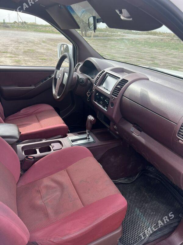Nissan Navara 2010 - 180 000 TMT - Aşgabat - img 5