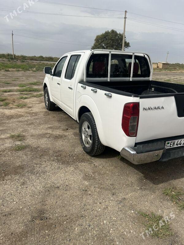 Nissan Navara 2010 - 180 000 TMT - Aşgabat - img 8