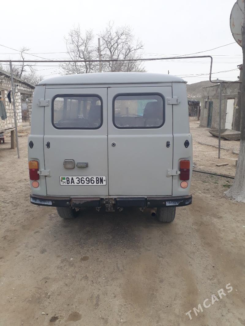 UAZ 2206 2000 - 65 000 TMT - Balkanabat - img 3