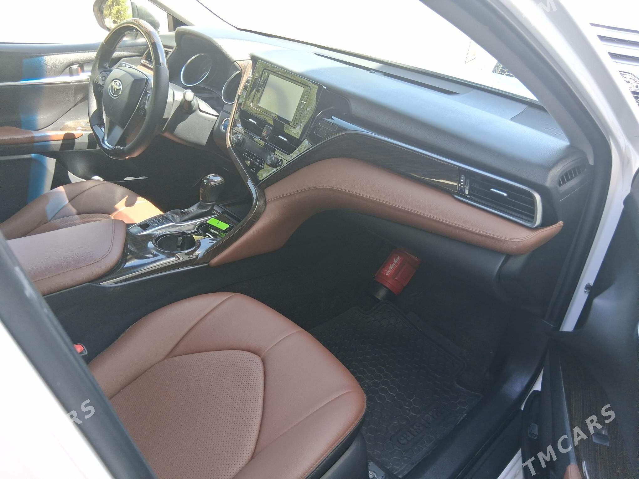 Toyota Camry 2021 - 245 000 TMT - Aşgabat - img 3
