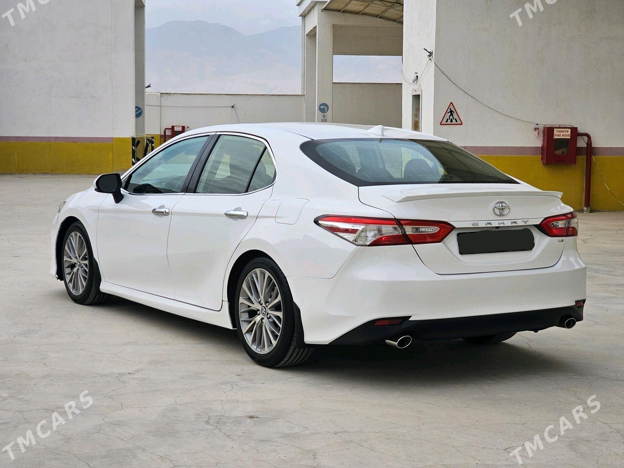 Toyota Camry 2018 - 249 000 TMT - Aşgabat - img 2