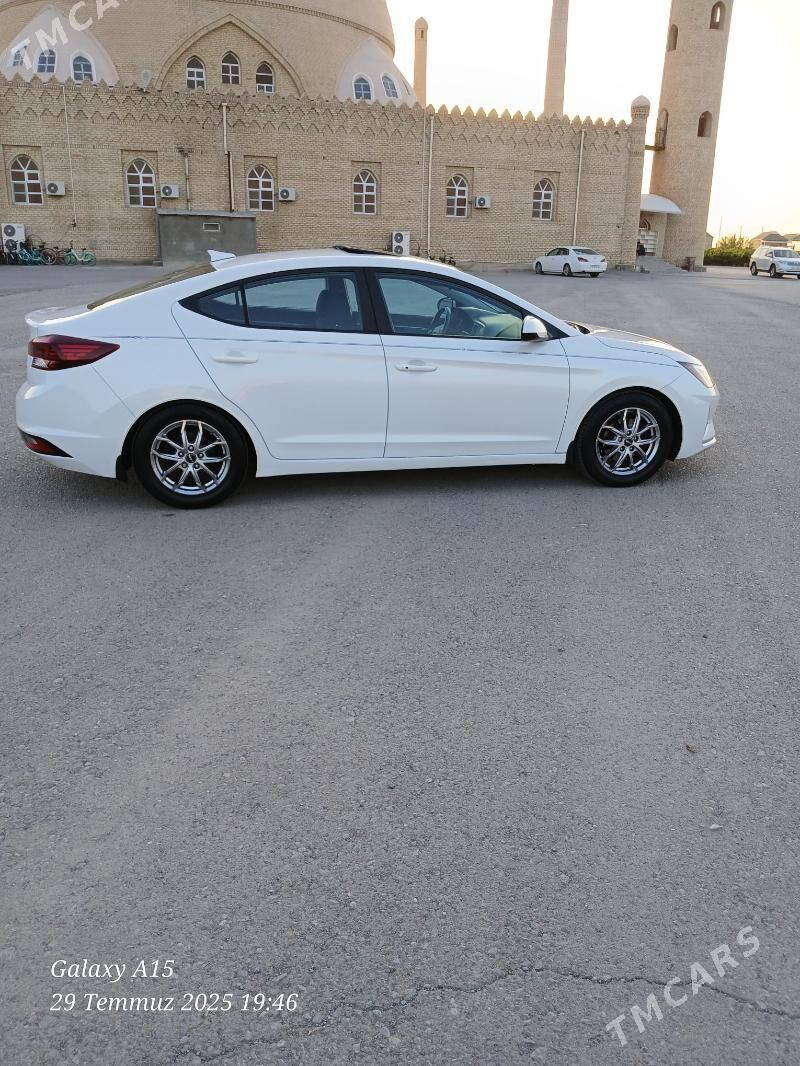Hyundai Elantra 2020 - 242 000 TMT - Бузмеин ГРЭС - img 5
