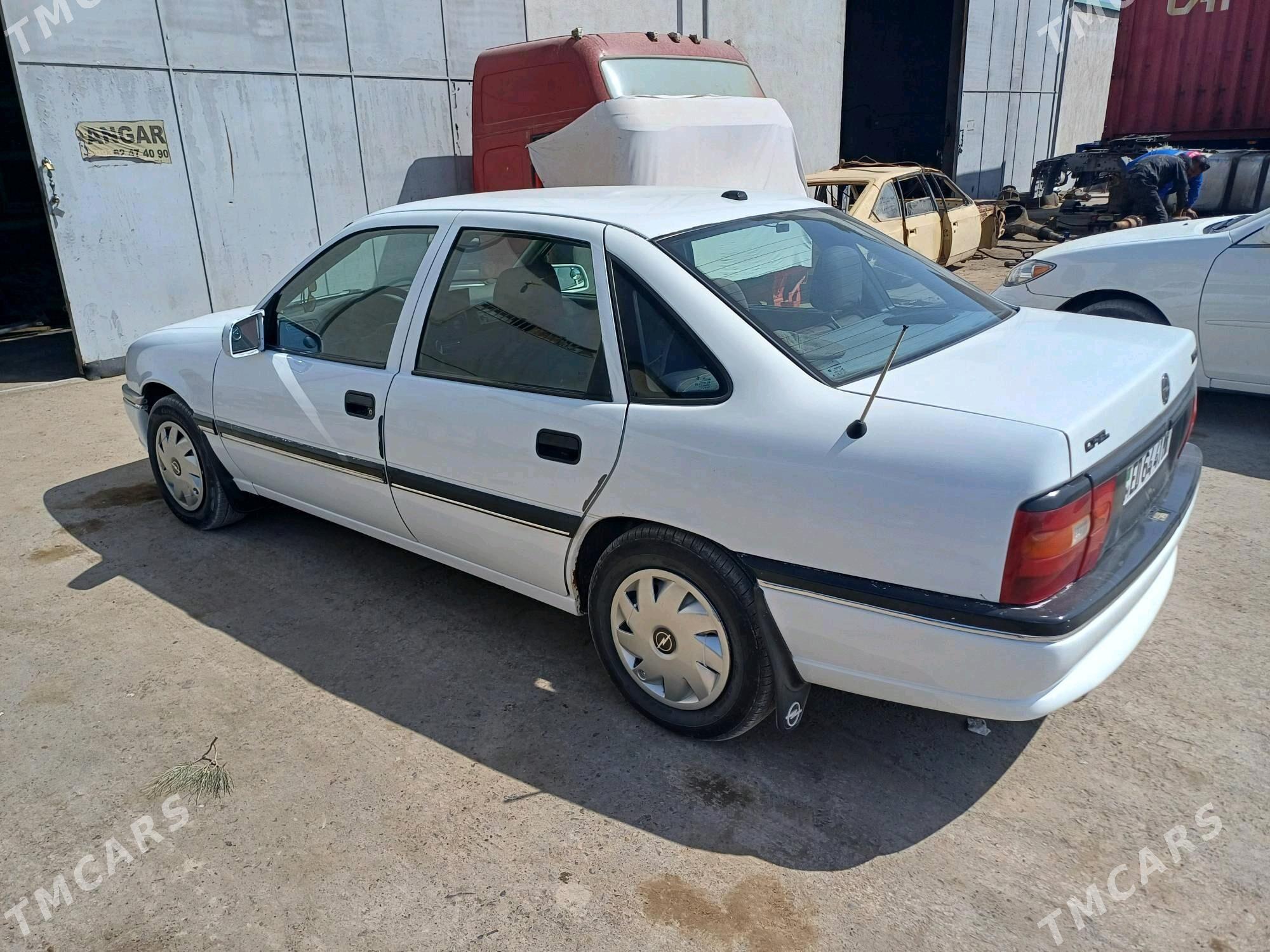 Opel Vectra 1995 - 46 000 TMT - Mary - img 2