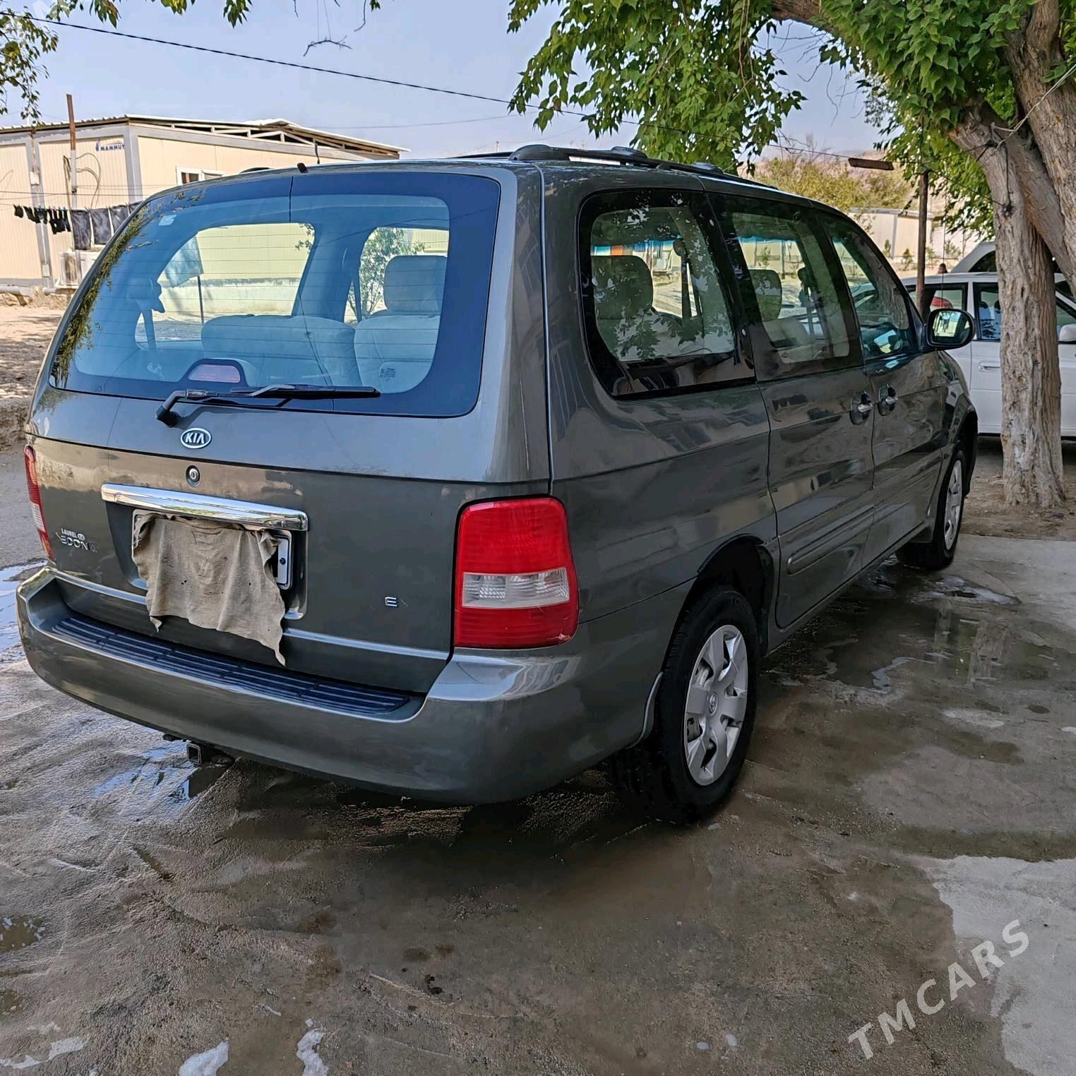 Kia Sedona 2004 - 90 000 TMT - Балканабат - img 5
