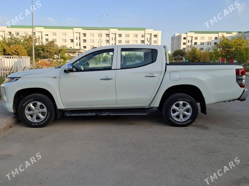 Mitsubishi L200 2020 - 320 000 TMT - Gurtly - img 3
