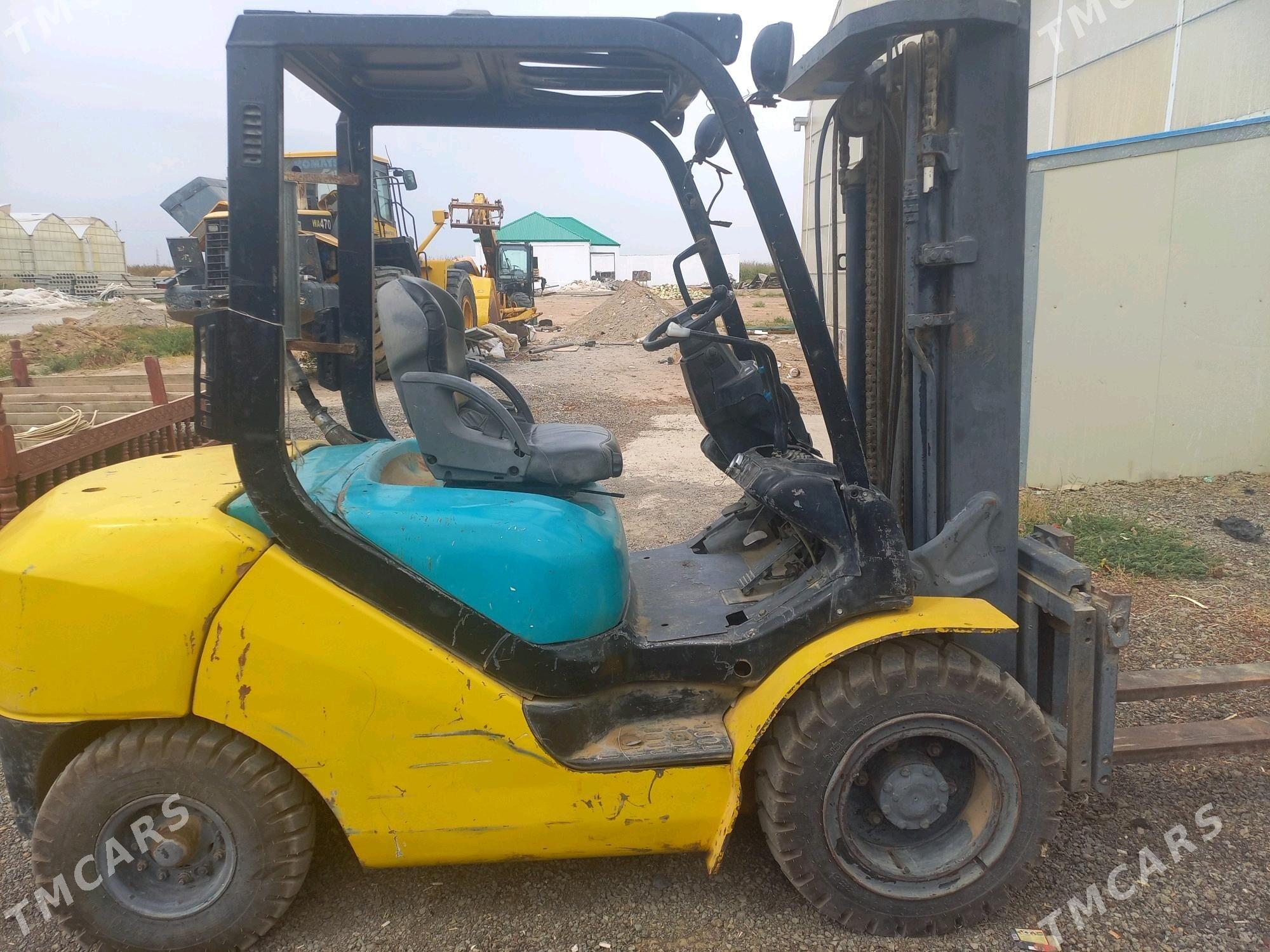 Kara Forklift 2009 - 80 000 TMT - Ak bugdaý etraby - img 2