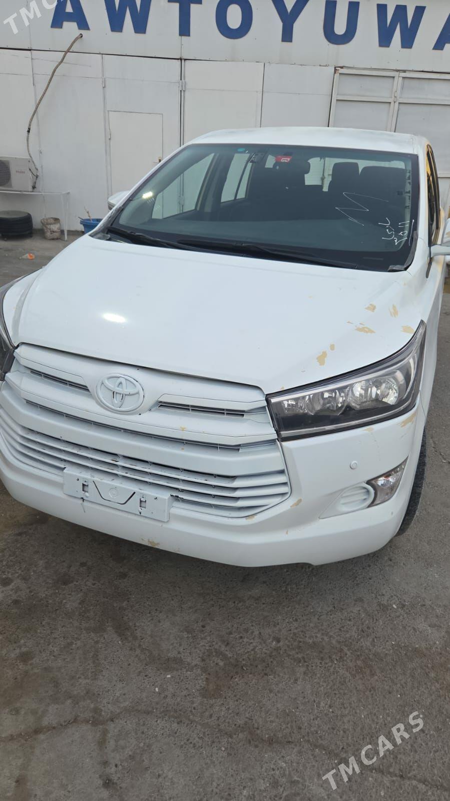 Toyota Innova 2021 - 230 000 TMT - Magdanly - img 2