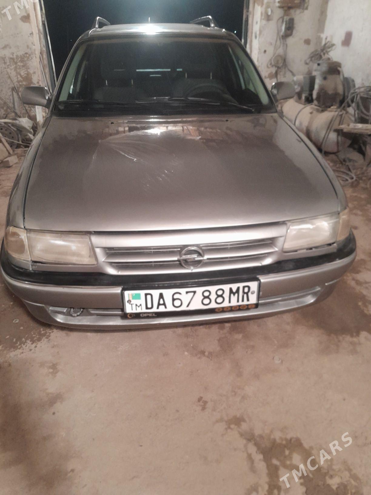 Opel Astra 1995 - 32 000 TMT - Мургап - img 2