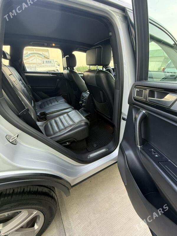 Volkswagen Touareg 2014 - 410 000 TMT - Aşgabat - img 6