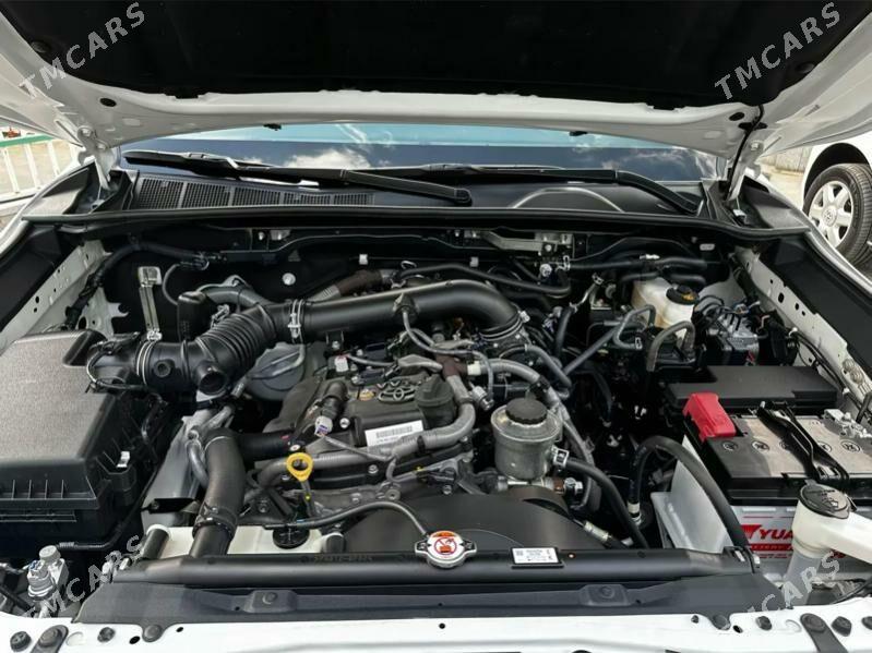 Toyota Hilux 2022 - 597 000 TMT - Ашхабад - img 2