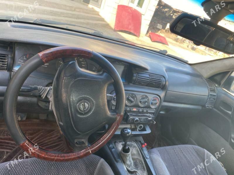 Opel Omega 1995 - 32 000 TMT - Mary - img 2