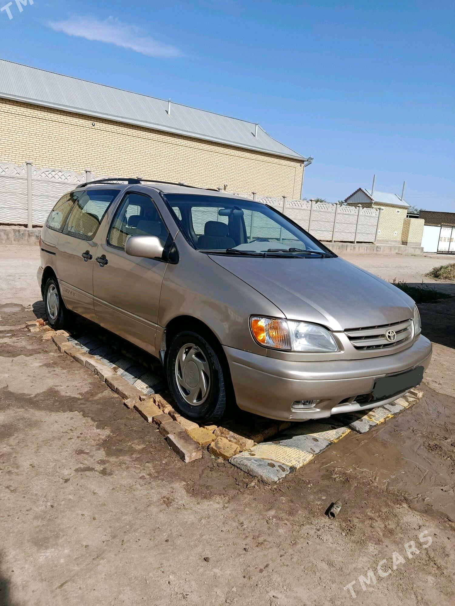 Toyota Sienna 2003 - 158 000 TMT - Сакарчага - img 3