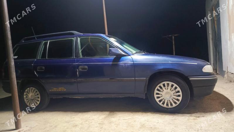 Opel Astra 1993 - 36 000 TMT - Губадаг - img 3