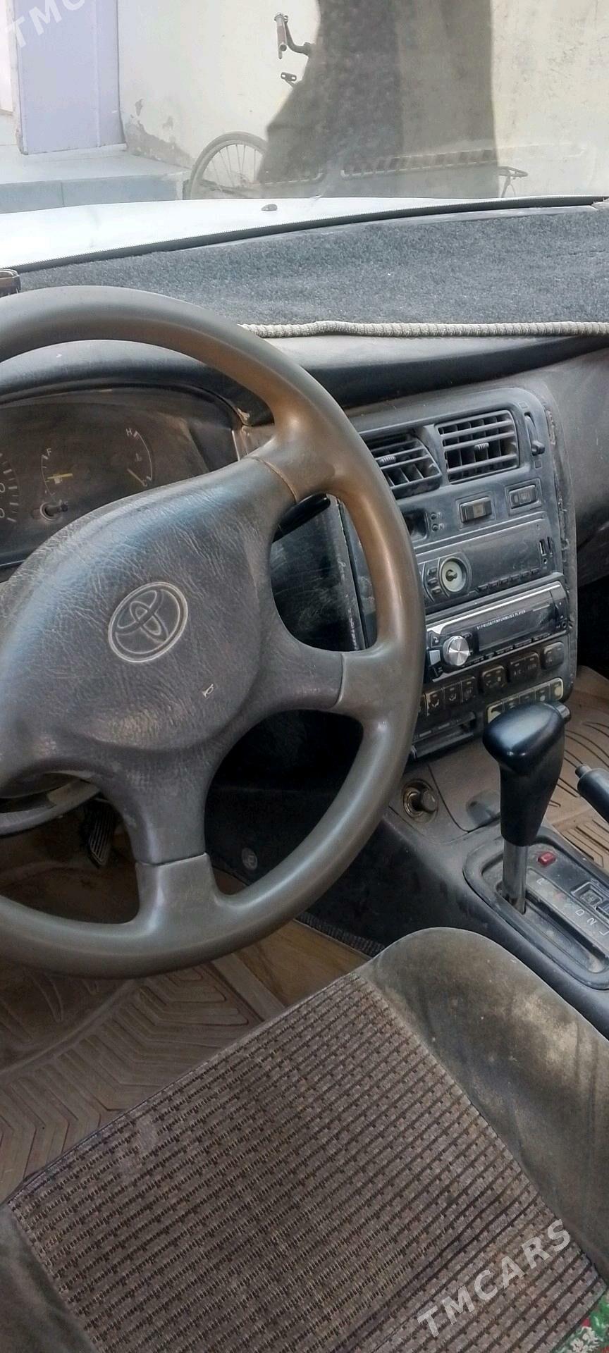 Toyota Corona 1995 - 55 000 TMT - Халач - img 5