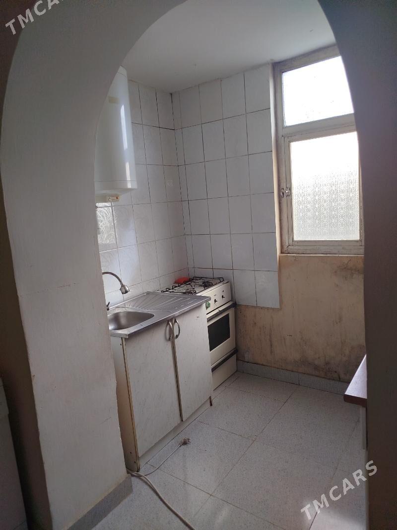 срочно 5 мкр 3/3 этаж 1 ком - 5 mkr - img 7