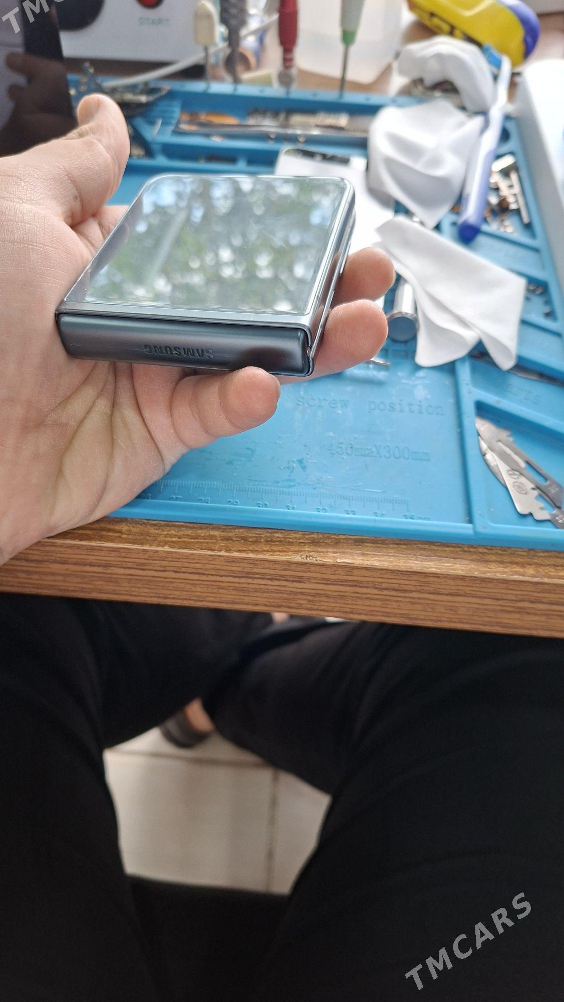 z flip 3 - Ашхабад - img 2