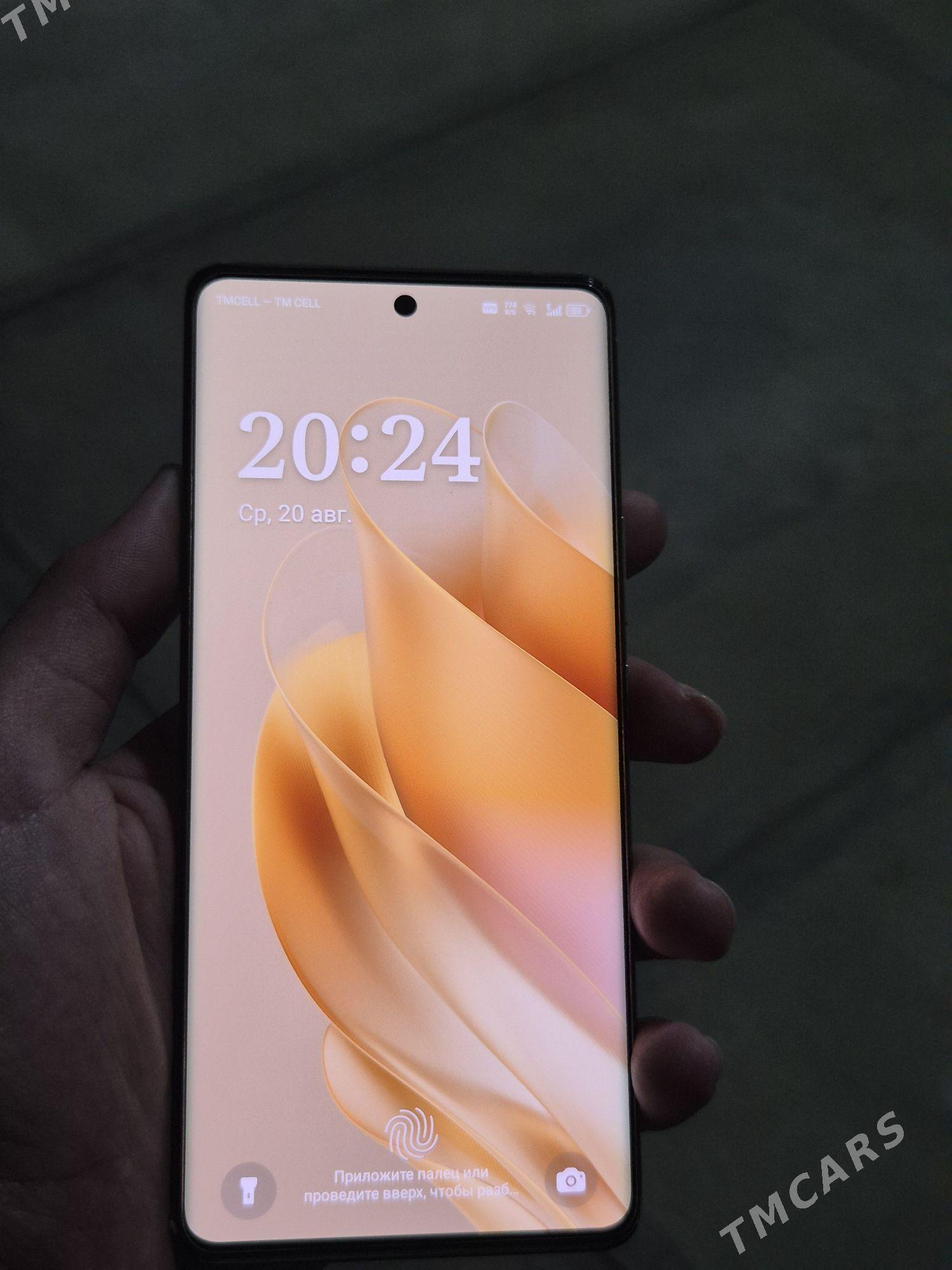 İnfinix zero 30 5G 16/256 - Mary - img 3