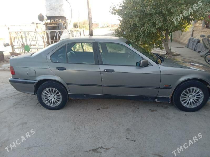 BMW 320 1992 - 26 000 TMT - Мары - img 5