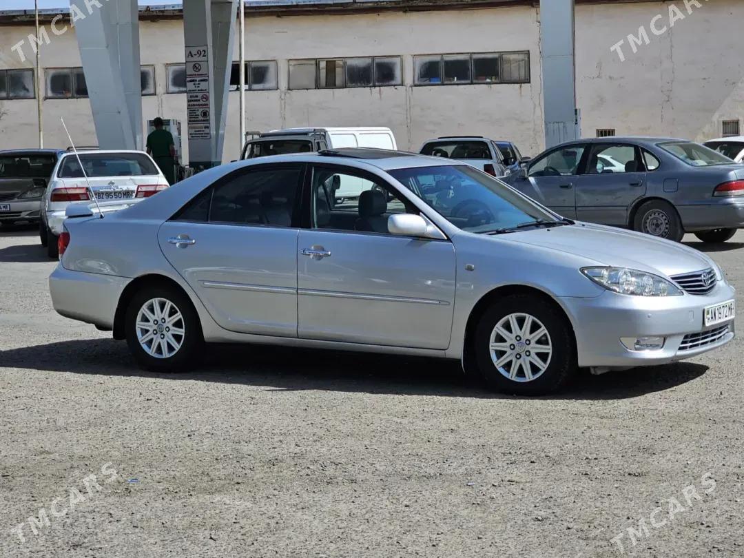 Toyota Camry 2004 - 210 000 TMT - Мары - img 9
