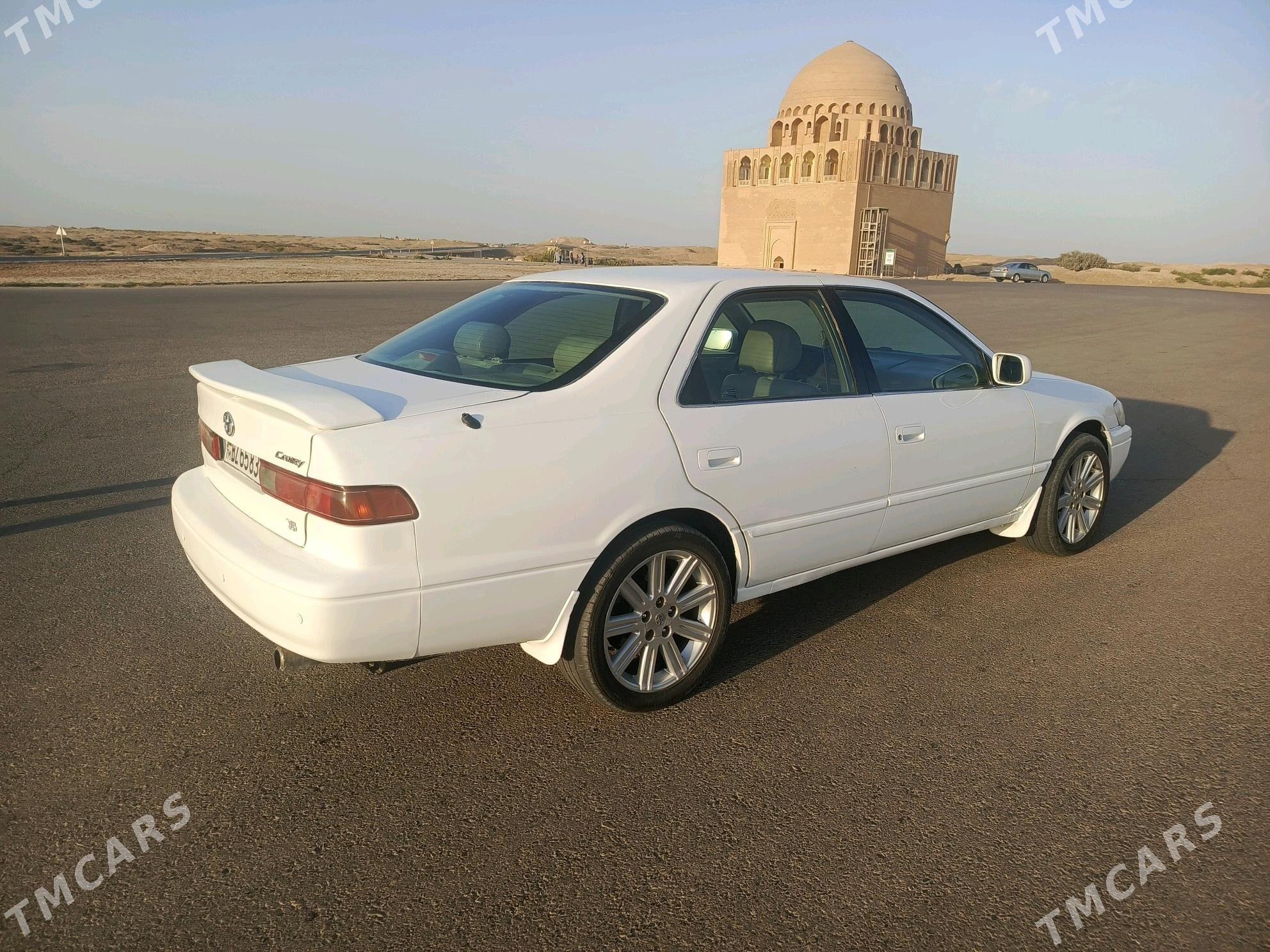 Toyota Camry 1997 - 95 000 TMT - Байрамали - img 4
