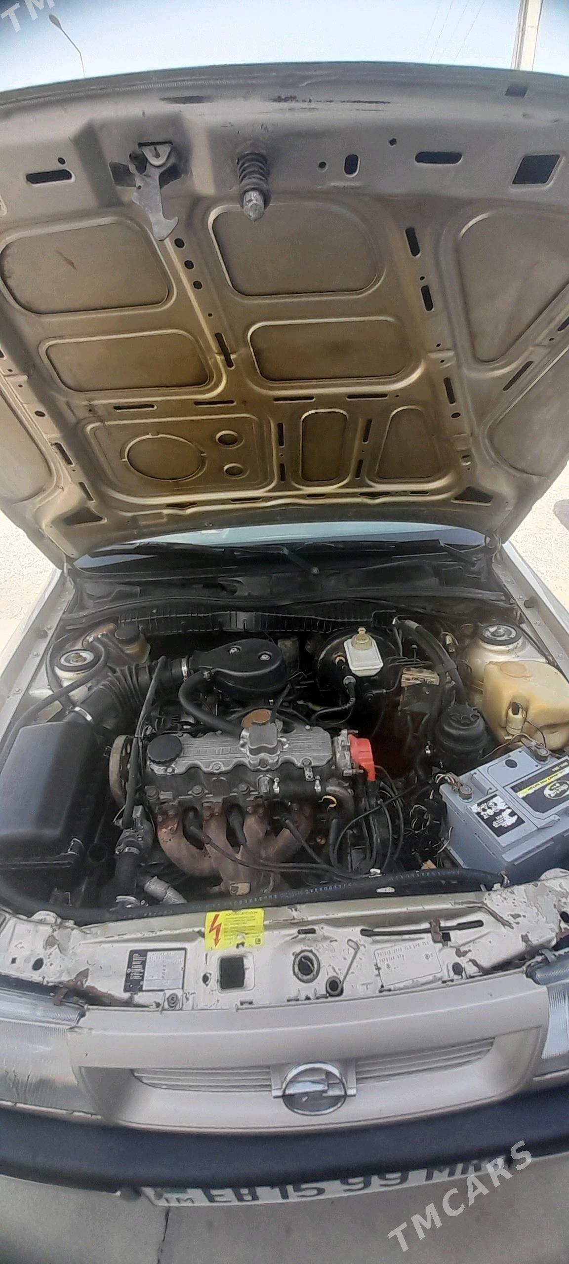 Opel Vectra 1992 - 38 000 TMT - Мары - img 8