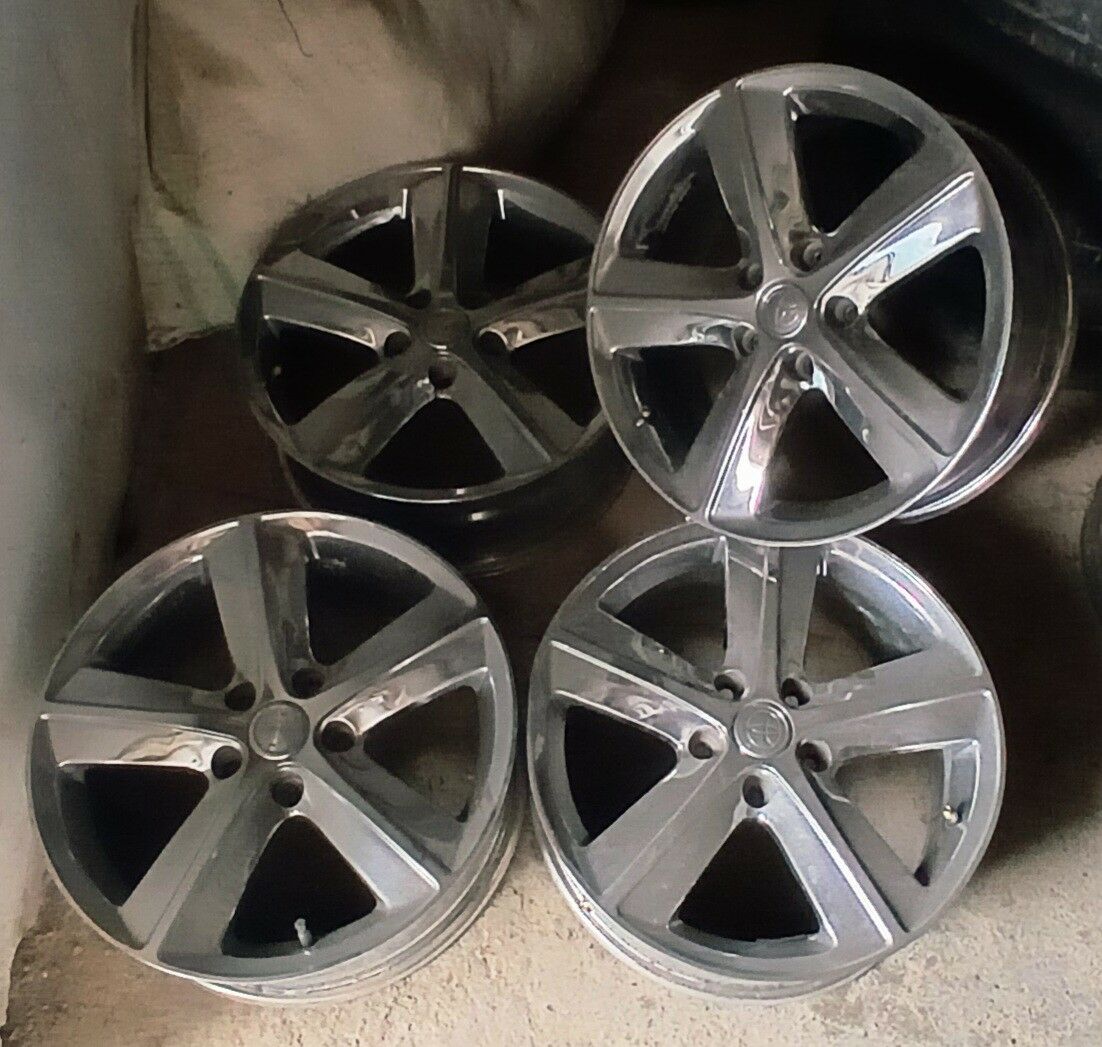 17 hrom disga 1 700 TMT - Köýtendag - img 1