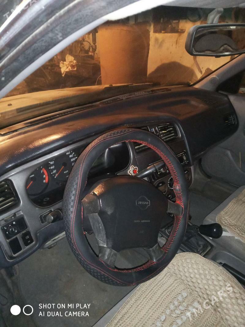 Nissan Primera 2000 - 40 000 TMT - Gurbansoltan Eje - img 3