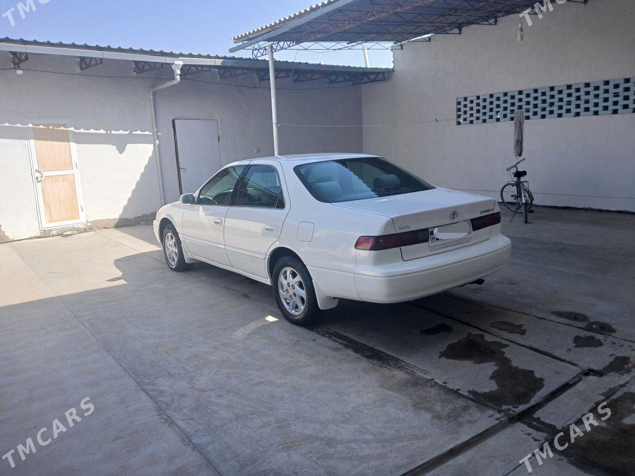 Toyota Camry 1997 - 130 000 TMT - Байрамали - img 5