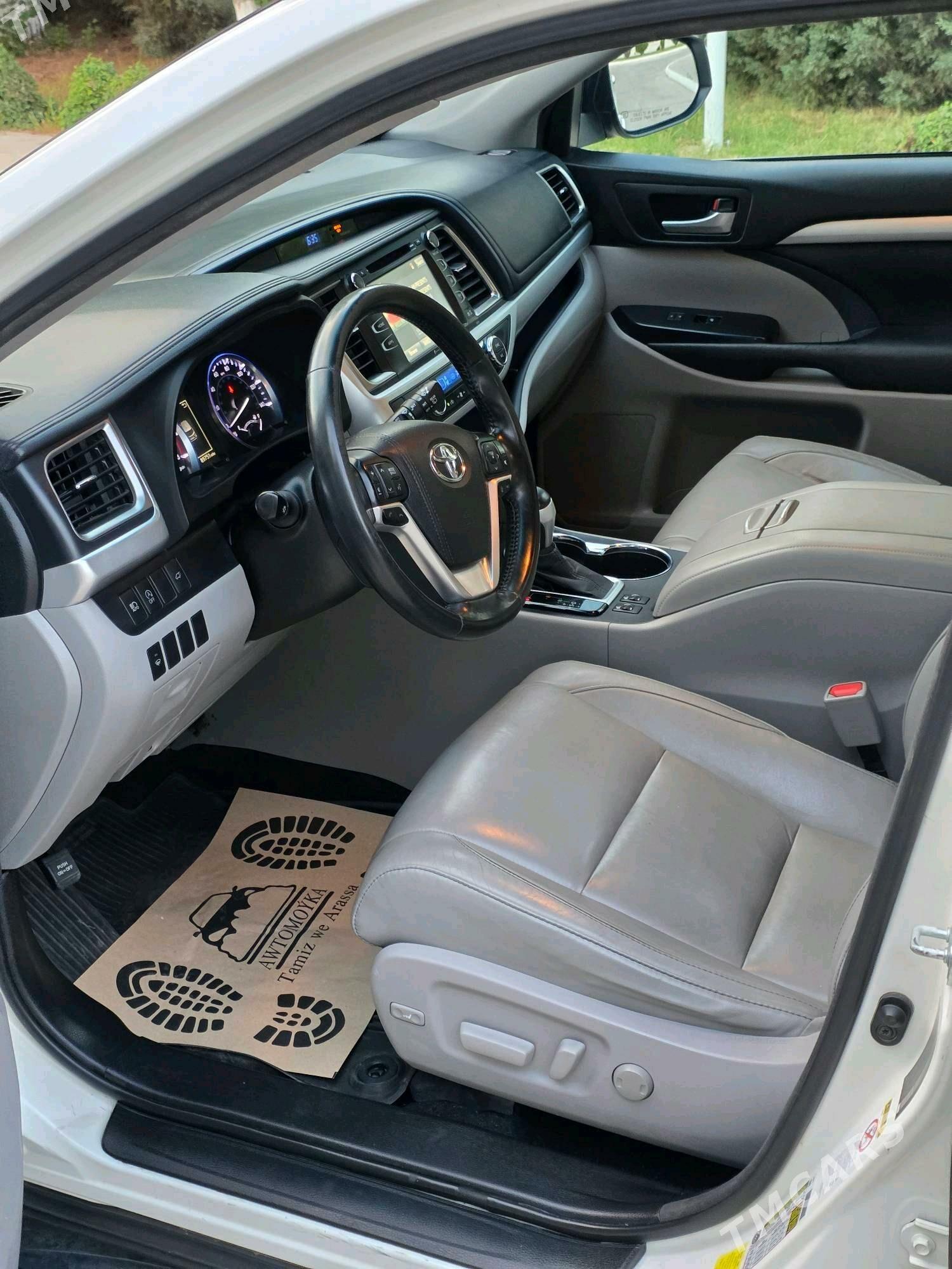 Toyota Highlander 2018 - 450 000 TMT - Чарджоу - img 6