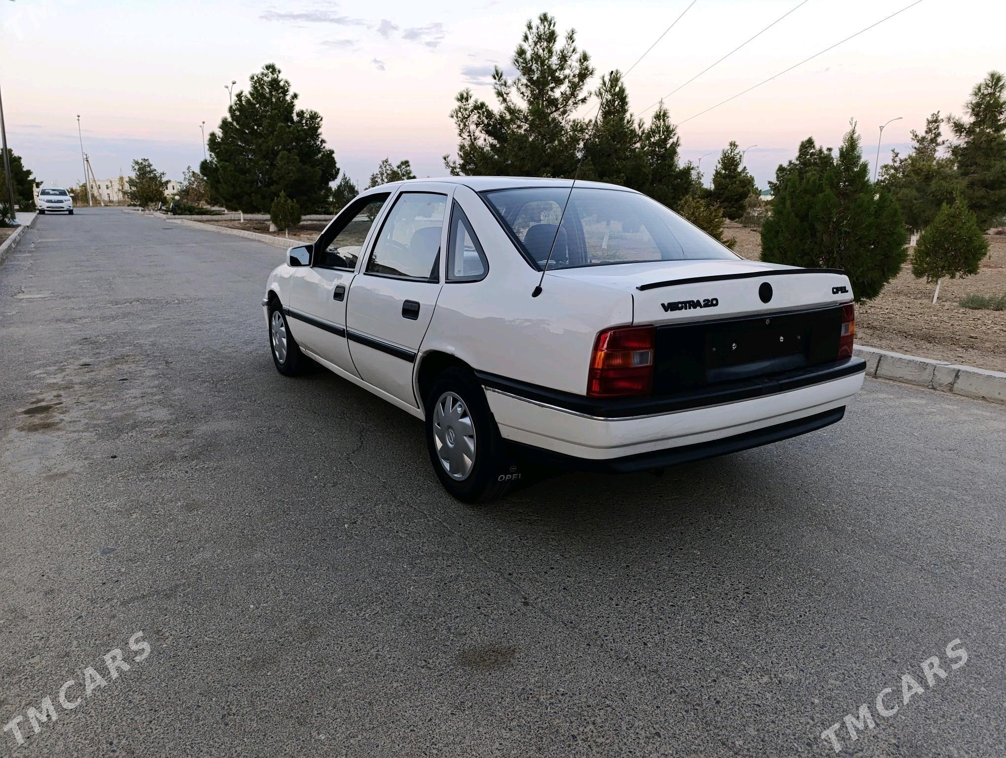 Opel Vectra 1991 - 35 000 TMT - Бахарден - img 6