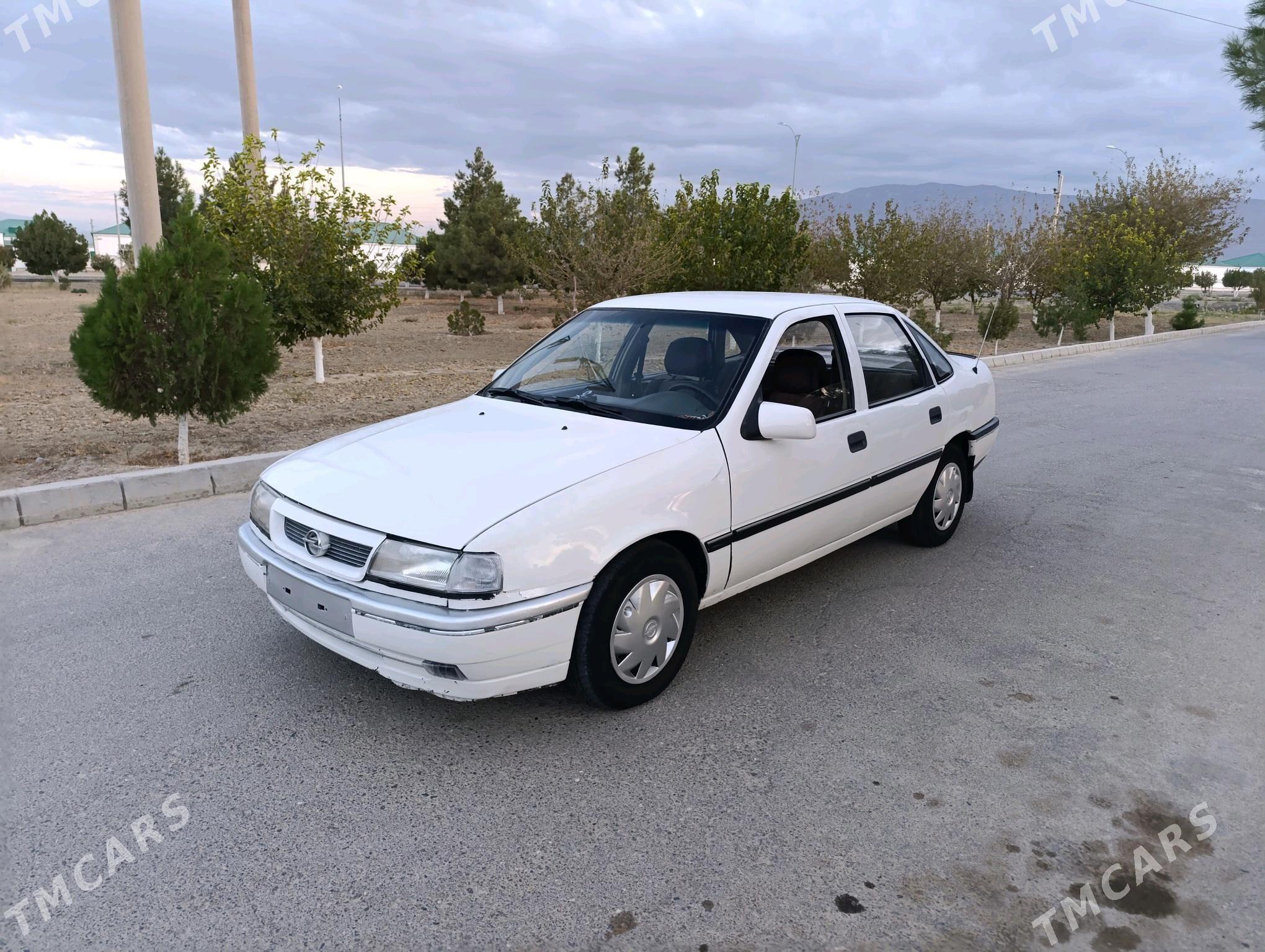Opel Vectra 1991 - 35 000 TMT - Бахарден - img 3