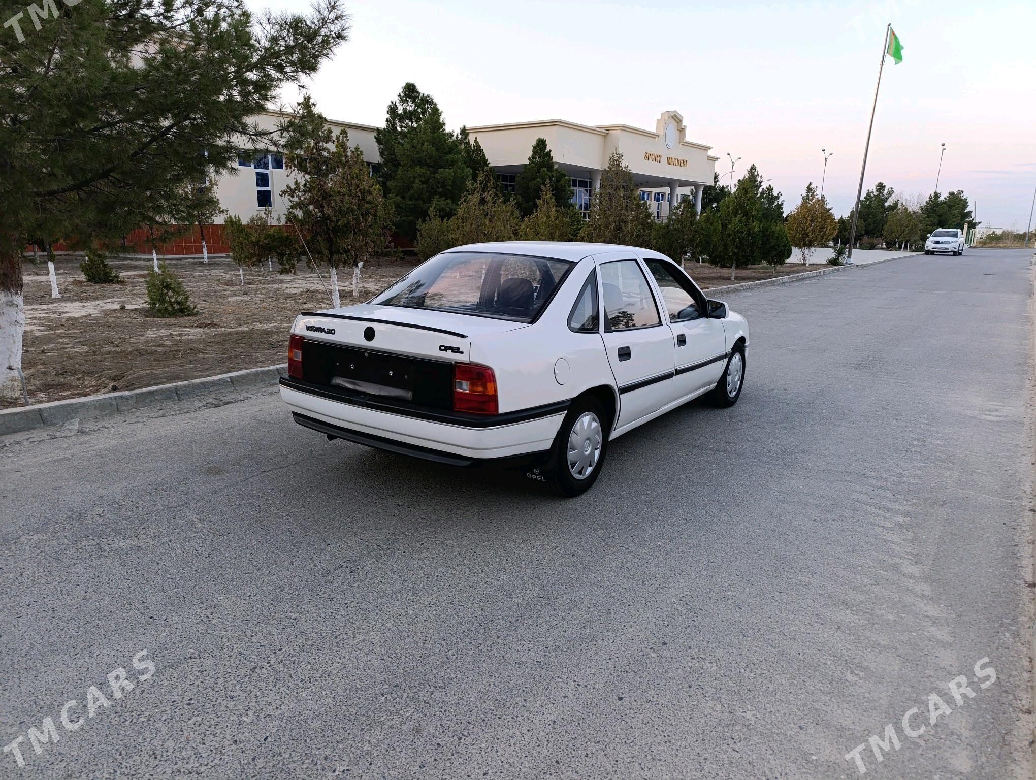Opel Vectra 1991 - 35 000 TMT - Бахарден - img 4