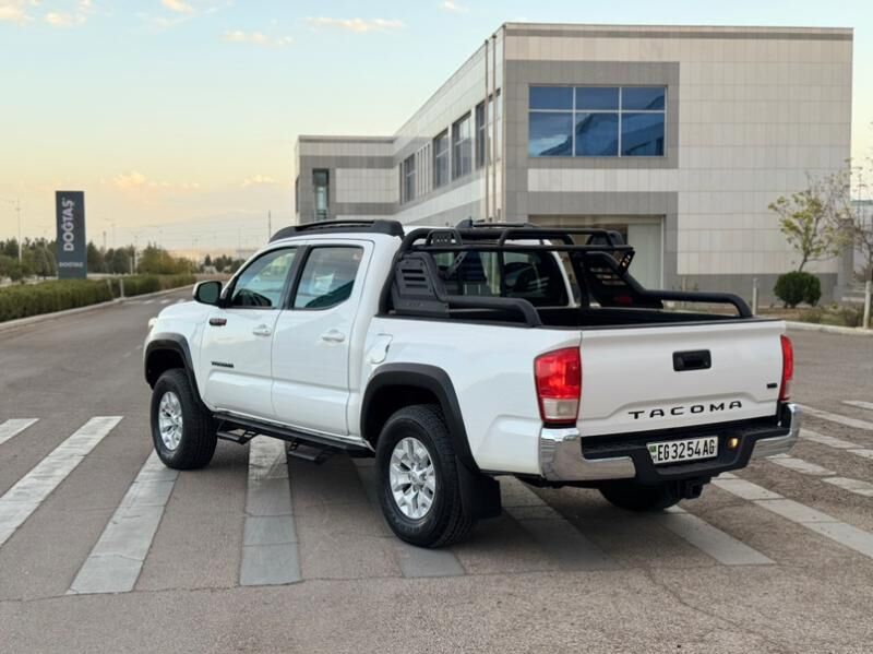 Toyota Tacoma 2021 - 315 000 TMT - Aşgabat - img 3