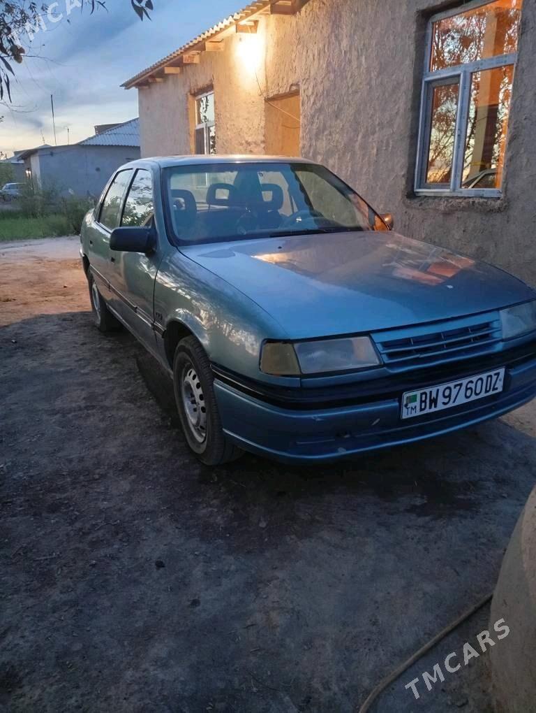 Opel Vectra 1990 - 25 000 TMT - Губадаг - img 4