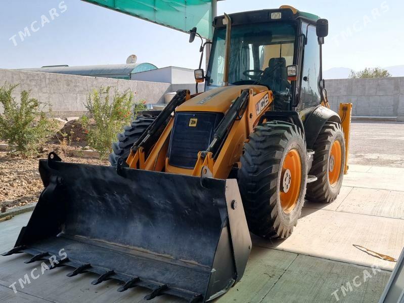 JCB 4CX ECO 2010 - 990 000 TMT - Garadamak - img 5