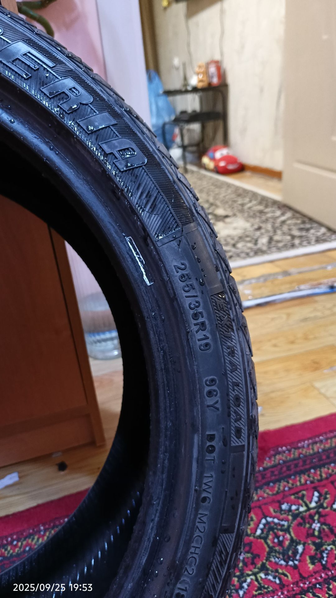 Teker 255 35 19 250 TMT - 30 mkr - img 2