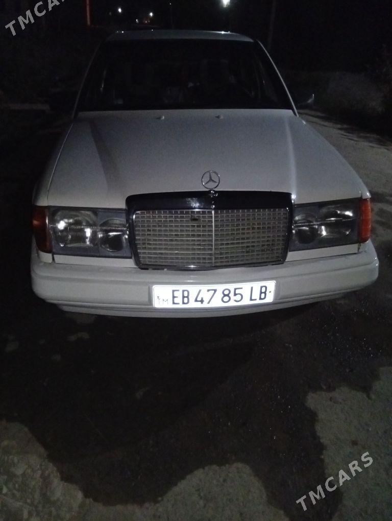 Mercedes-Benz W123 1991 - 30 000 TMT - Dänew - img 4