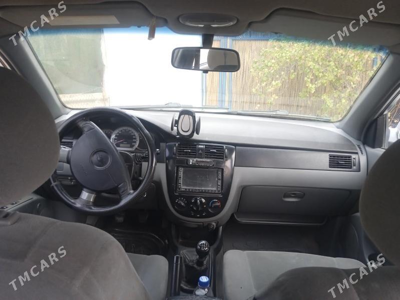 Chevrolet Lacetti 2005 - 45 000 TMT - Дашогуз - img 4