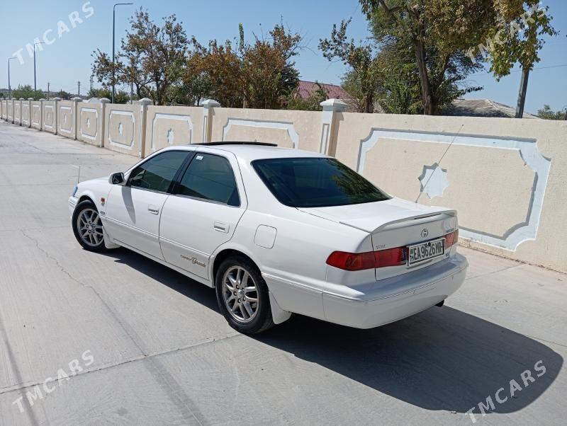 Toyota Camry 2000 - 178 000 TMT - Байрамали - img 4