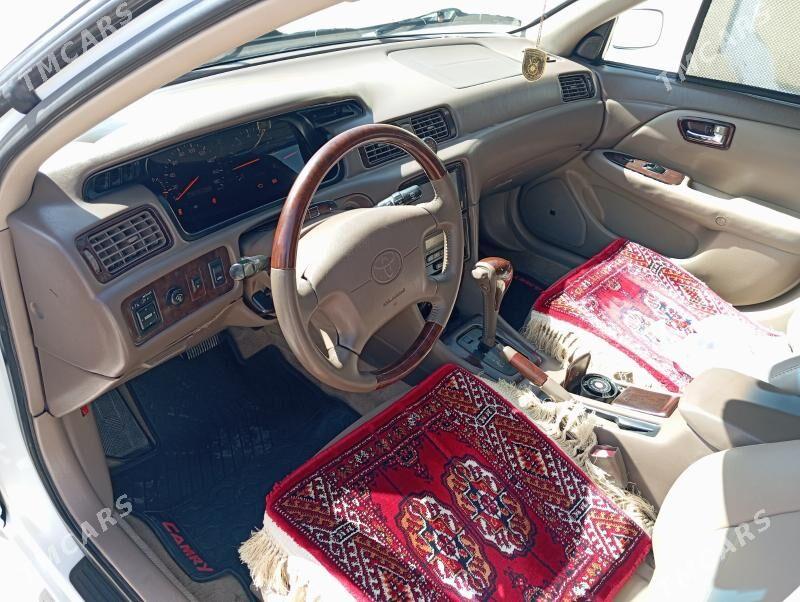 Toyota Camry 2000 - 178 000 TMT - Байрамали - img 3