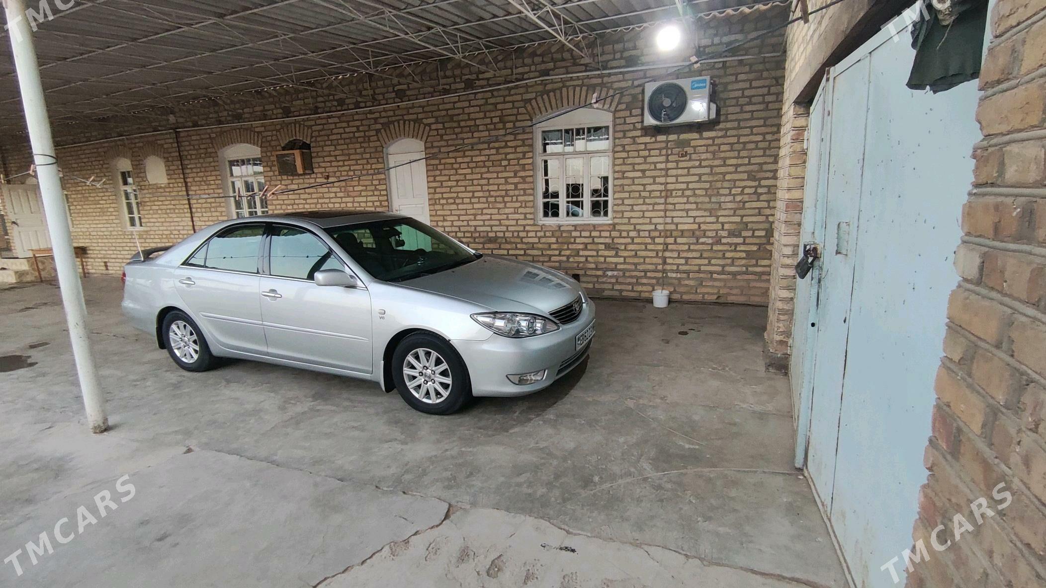 Toyota Camry 2004 - 230 000 TMT - Mary - img 2