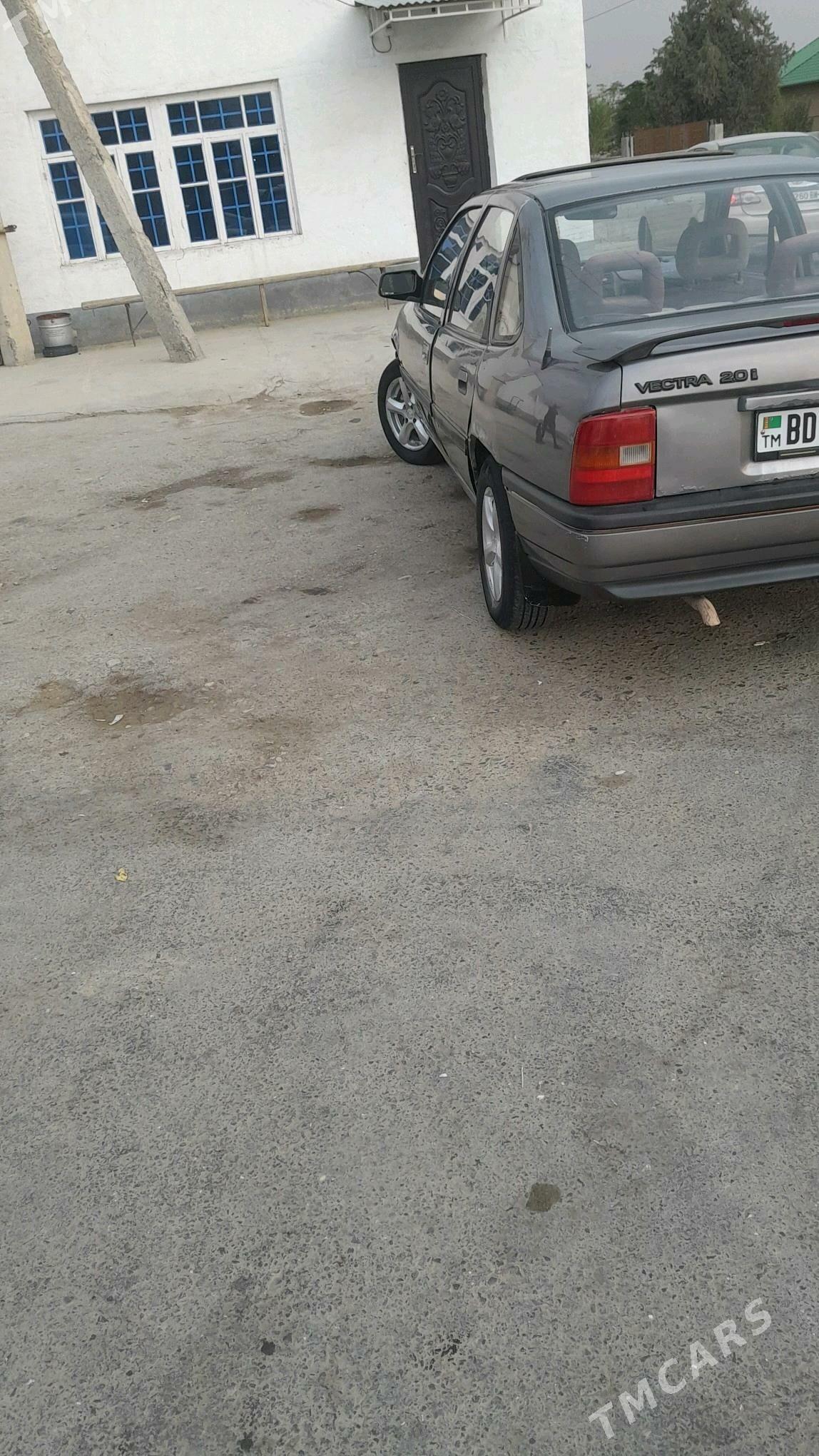 Opel Vectra 1989 - 25 000 TMT - Махтумкули - img 2