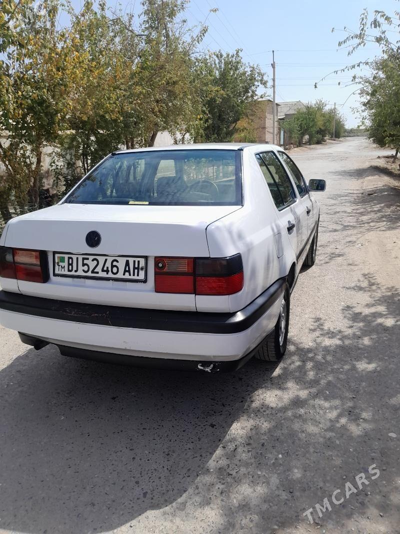 Volkswagen Jetta 1992 - 33 300 TMT - Kaka - img 2